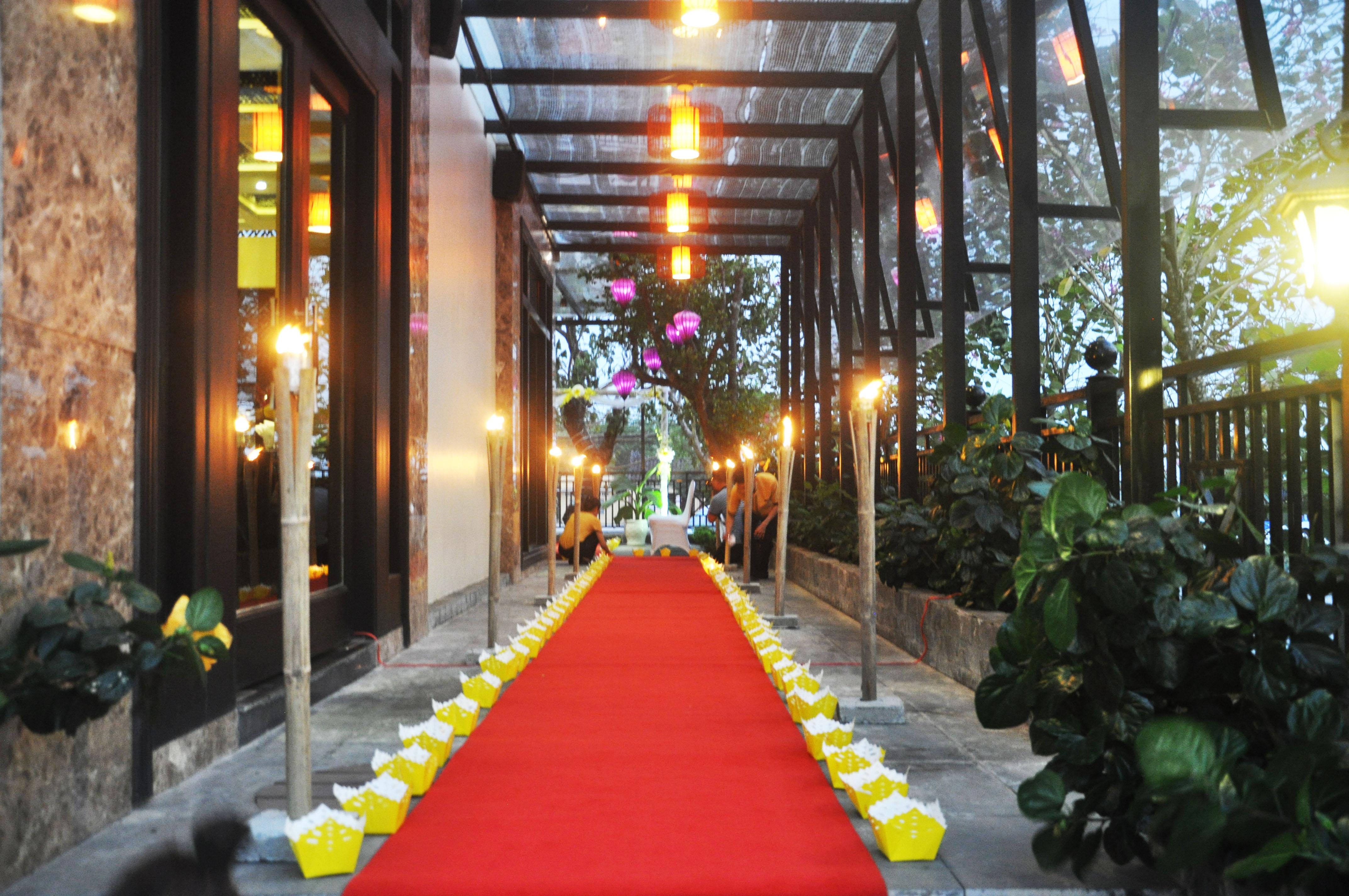 Royal Riverside Hoi An Hotel & Spa Экстерьер фото