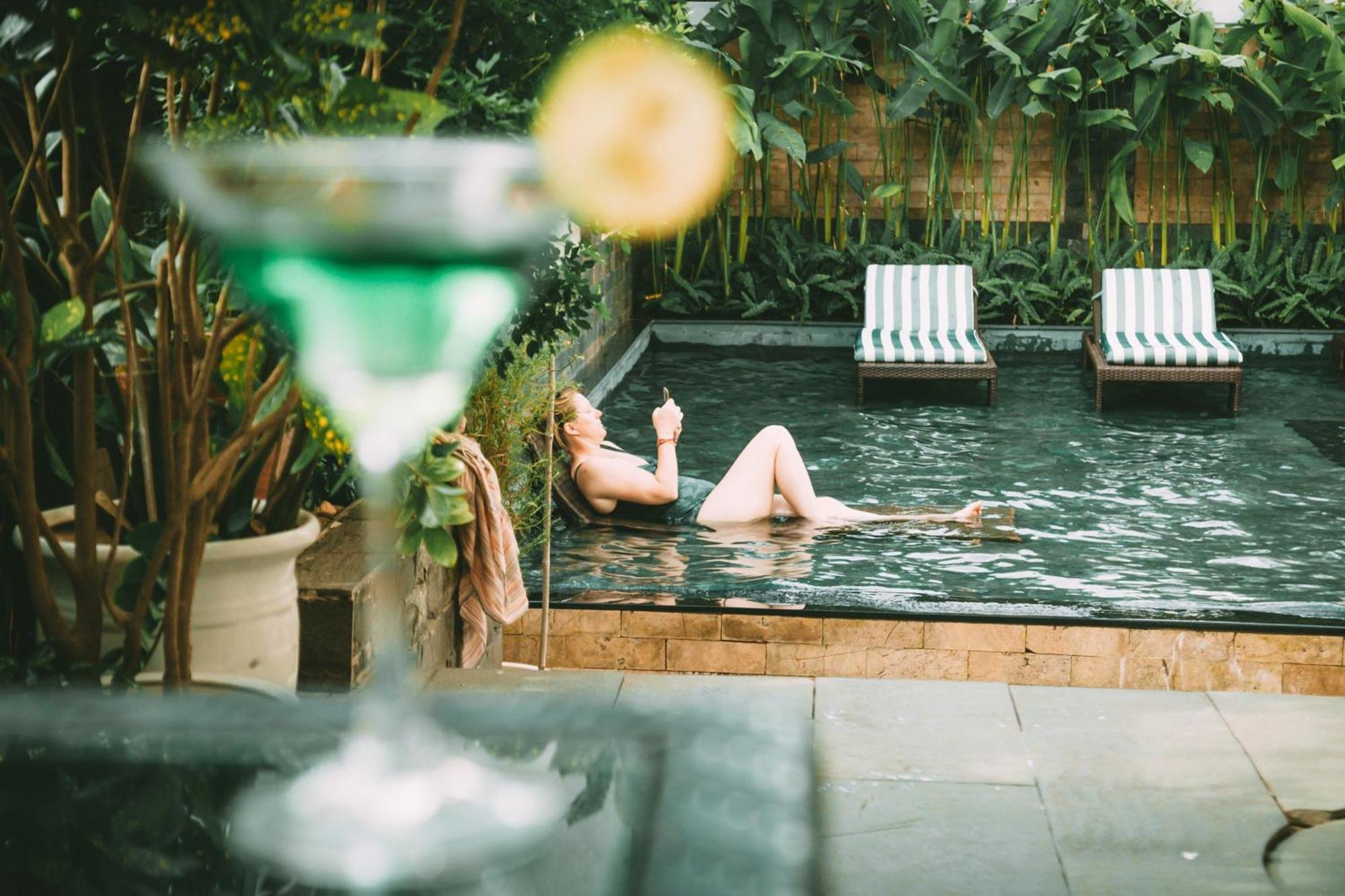 Royal Riverside Hoi An Hotel & Spa Экстерьер фото